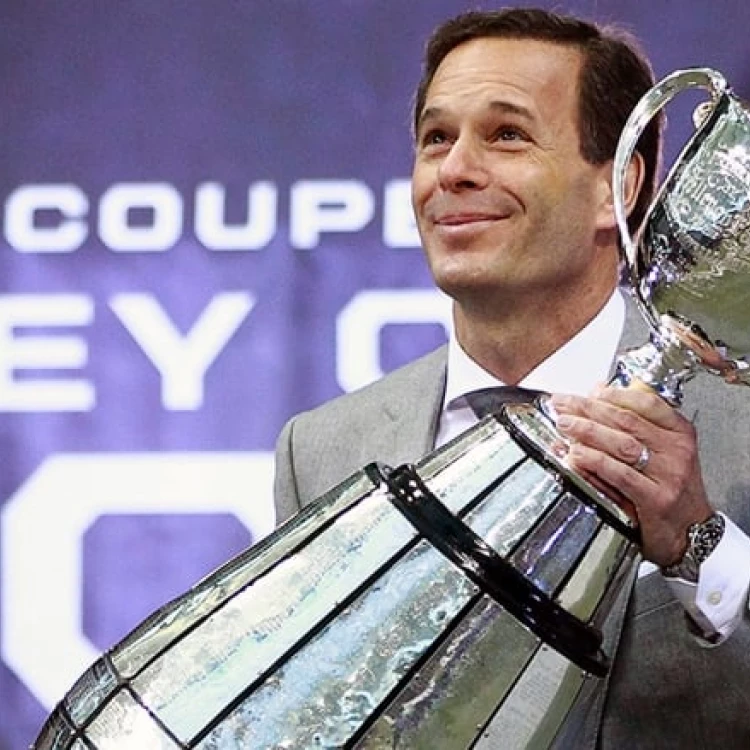 Imagen relacionada de mark cohon presidente northern super league