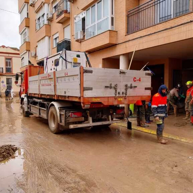 Imagen relacionada de bomberos euskadi labor valencia dana