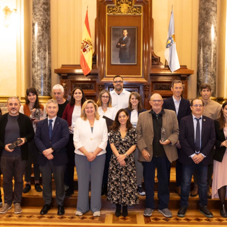 Imagen relacionada de premios prismas 2024 coruna