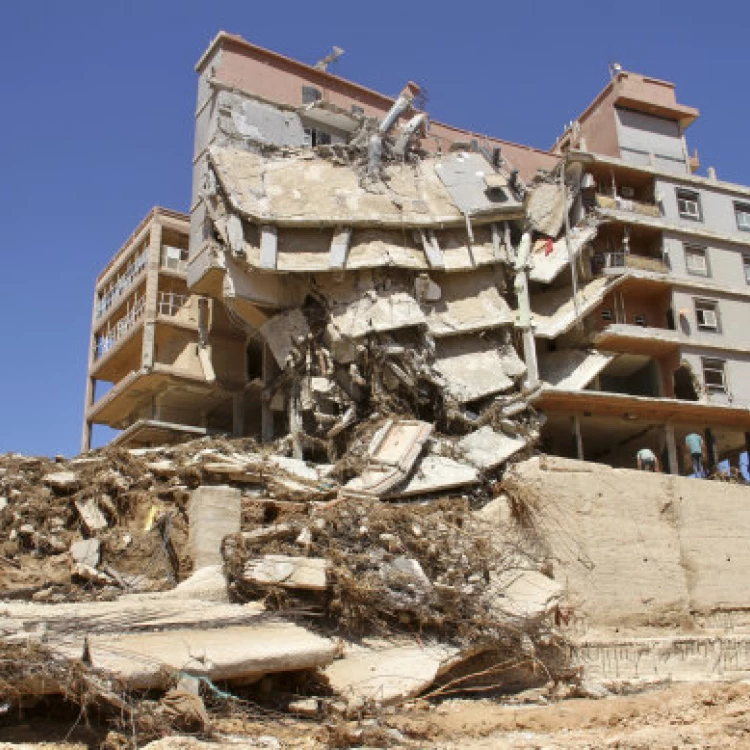 Imagen relacionada de tragica inundacion en la ciudad libia de derna