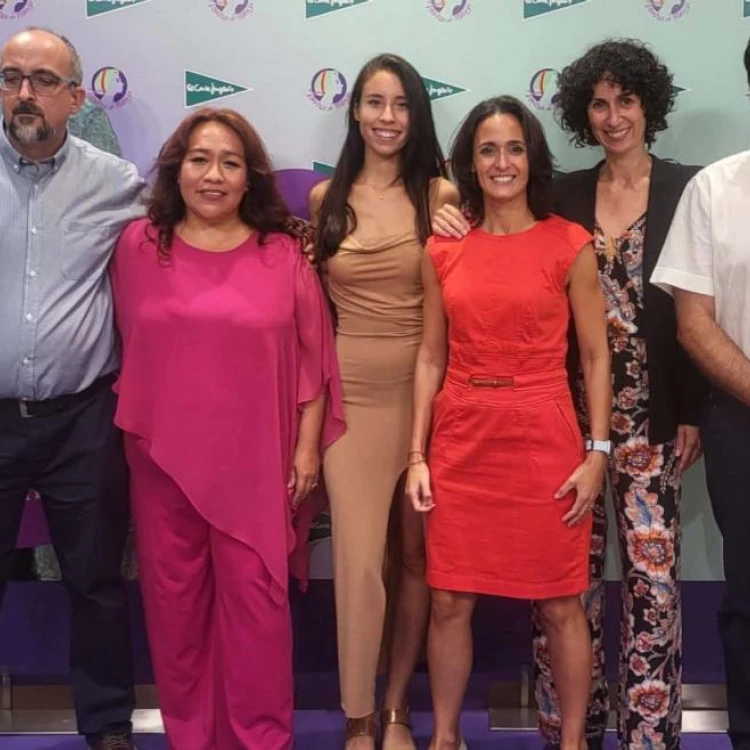 Imagen relacionada de centro de salud maria de guzman premio francisca de pedraza