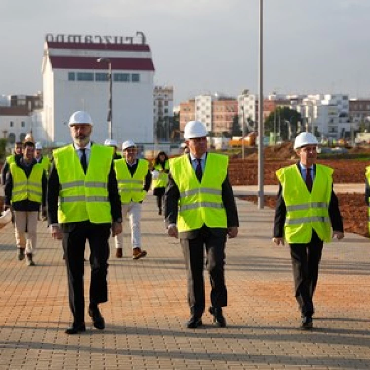 Imagen relacionada de inauguracion parque urbano sevilla plantacion arboles