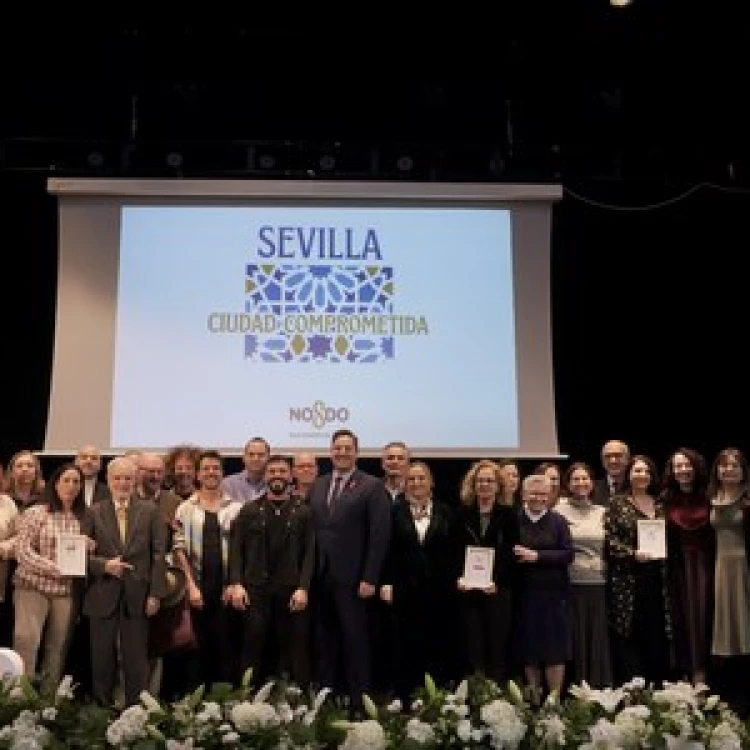 Imagen relacionada de homenaje entidades inclusion sevilla