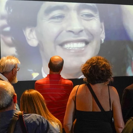 Imagen relacionada de inauguracion exposicion diego eterno maradona