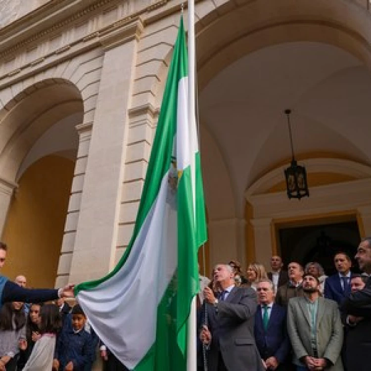 Imagen relacionada de sevilla dia bander andalucia