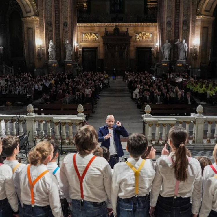 Imagen relacionada de concierto navideno coros escolares madrid