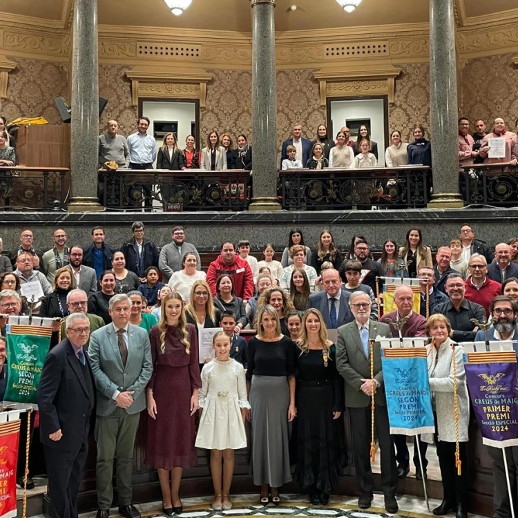 Imagen relacionada de premios cruces mayo 2024 valencia