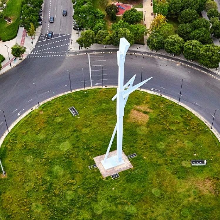 Imagen relacionada de restauracion estatua parotet valencia