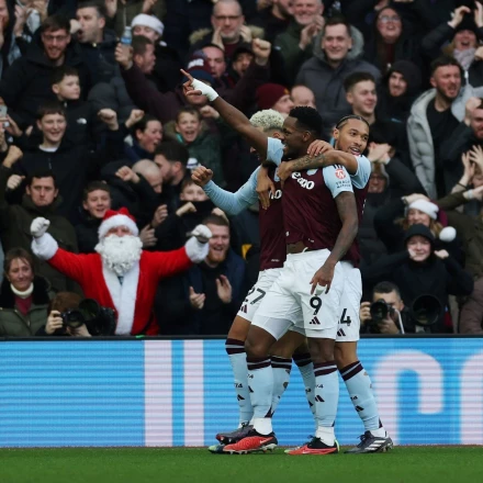 Imagen relacionada de emiliano martinez victoria aston villa manchester city