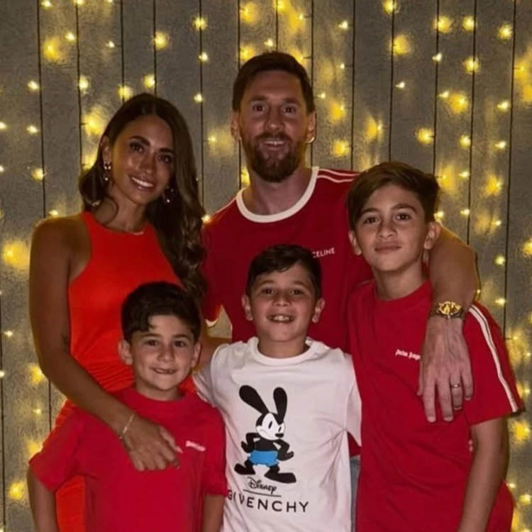 Imagen relacionada de navidad messi futuro 2025