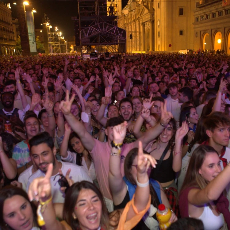 Imagen relacionada de fiestas del pilar zaragoza programacion musical artistas