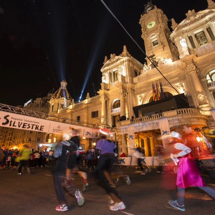 Imagen relacionada de valencia 39 carrera san silvestre solidaridad