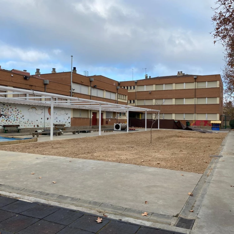 Imagen relacionada de transformacion patios colegios delicias