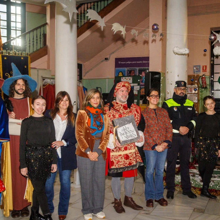 Imagen relacionada de zaragoza reyes magos cabalgata renovada