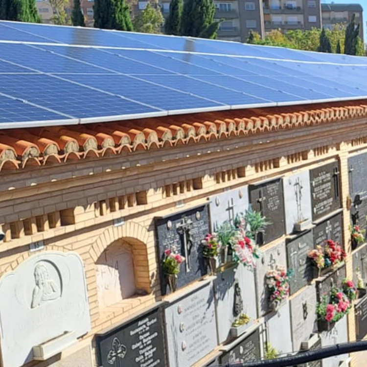 Imagen relacionada de valencia placas solares cementerios