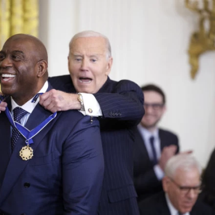 Imagen relacionada de biden medalla libertad 2023