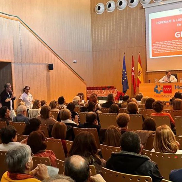 Imagen relacionada de reconocimiento jubilados hospital mostoles