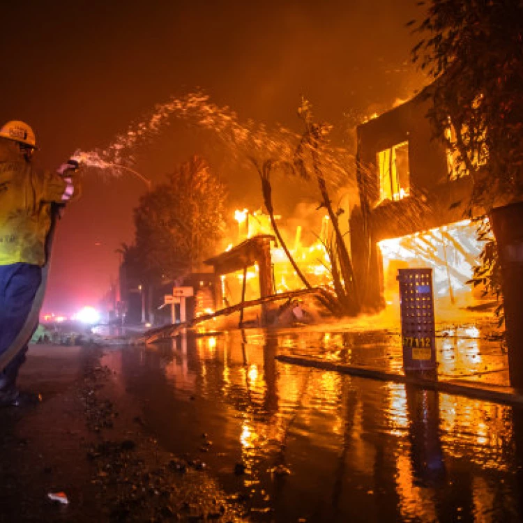 Imagen relacionada de debate sobre bomberos privados incendios los angeles