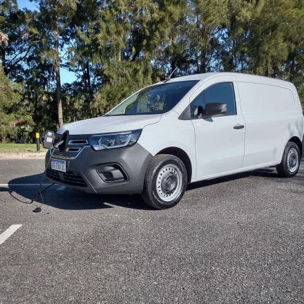 Imagen relacionada de renault kangoo e tech evolucion logistica urbana