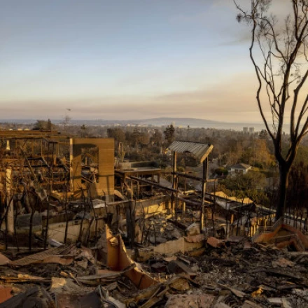 Imagen relacionada de evacuaciones los angeles incendio historico