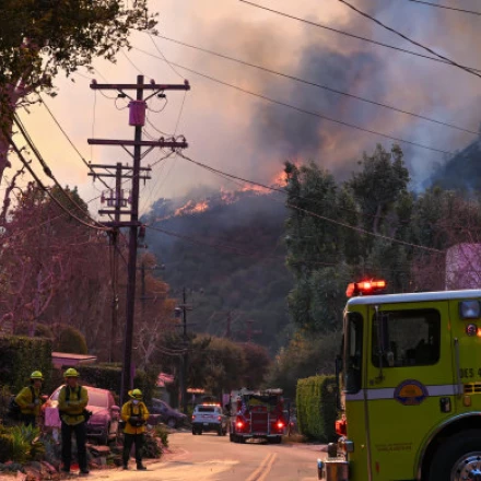 Imagen relacionada de los angeles vientos santa ana incendios