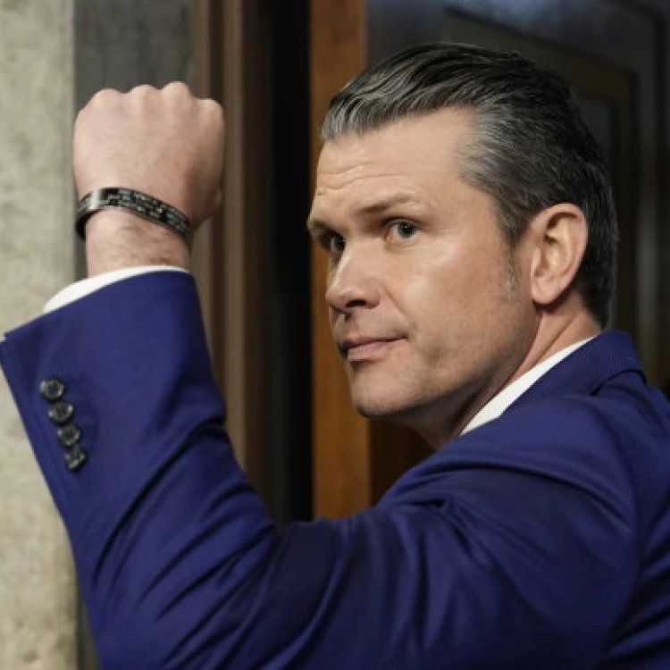 Imagen relacionada de hegseth defiende candidatura secretario defensa