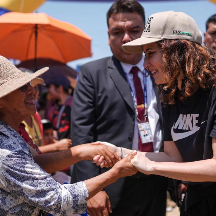 Imagen relacionada de isabel diaz ayuso visita peru colaboracion agua salud