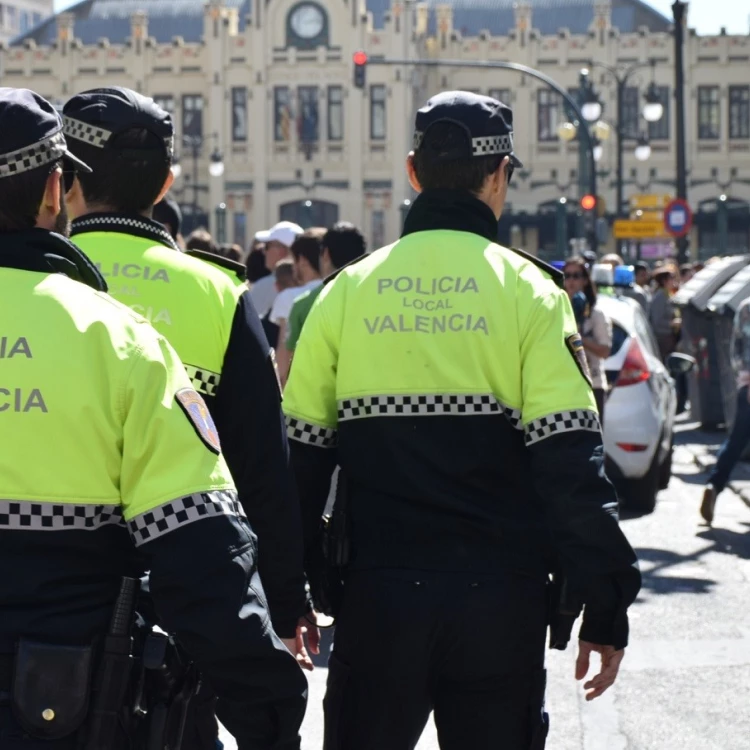 Imagen relacionada de aumento efectivos policiales valencia fines semana