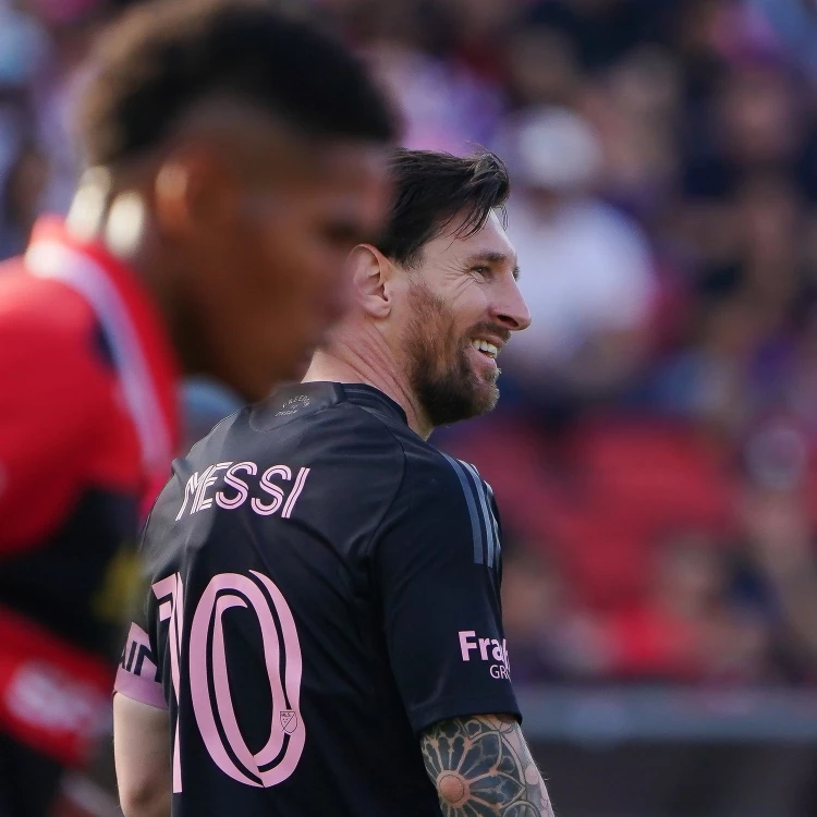 Imagen relacionada de lionel messi deslumbra panama