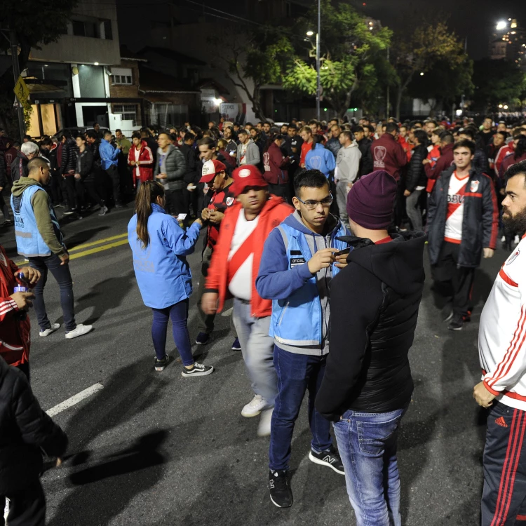 Imagen relacionada de informe seguridad futbol argentino violencia