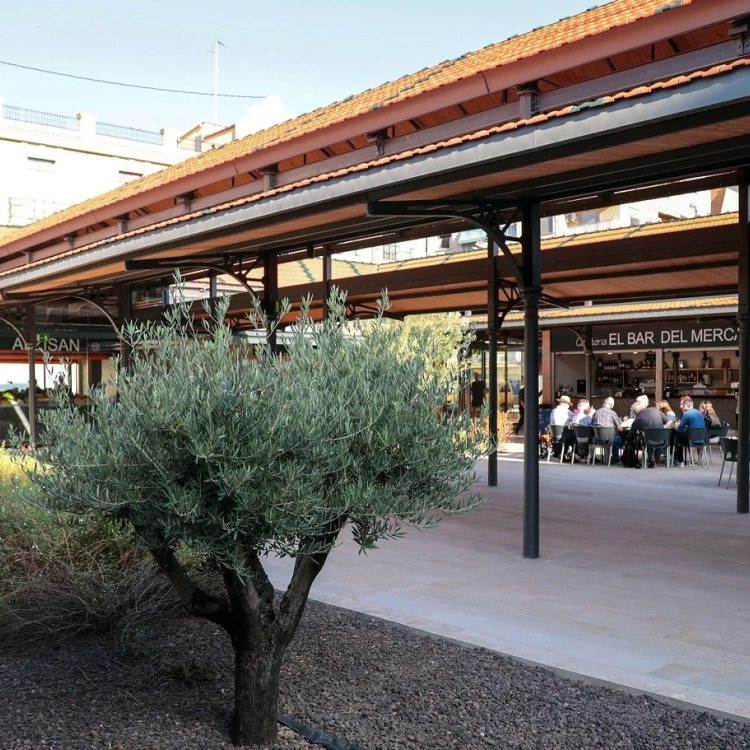 Imagen relacionada de reapertura mercat grau valencia