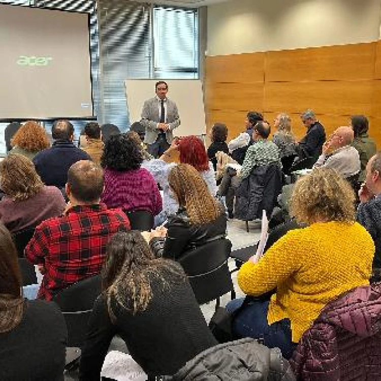 Imagen relacionada de junta impulsa digitalizacion cursos agrarios