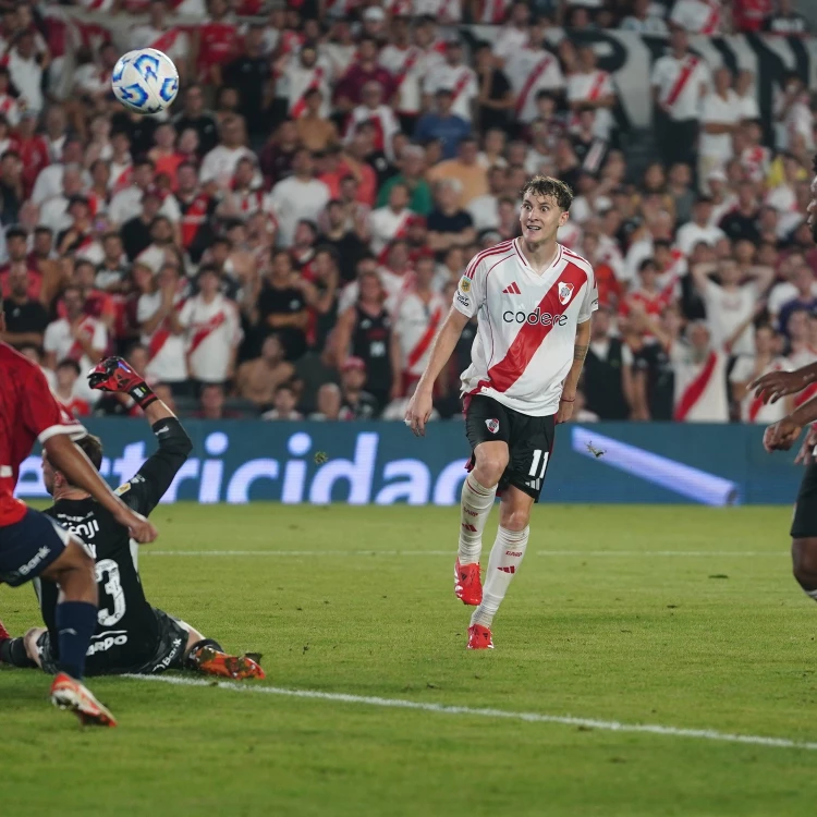 Imagen relacionada de facundo colidio brilla goleador river independiente