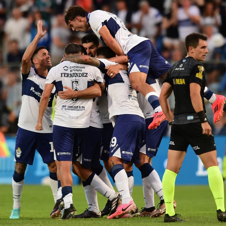 Imagen relacionada de gimnasia victoria y nuevo entrenador diego flores