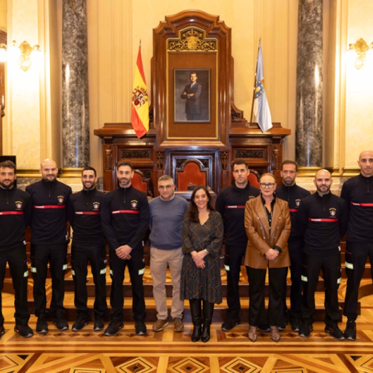 Imagen relacionada de la coruna da bienvenida ocho nuevos bomberos