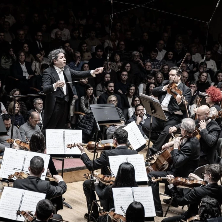 Imagen relacionada de concierto benefico dudamel valencia