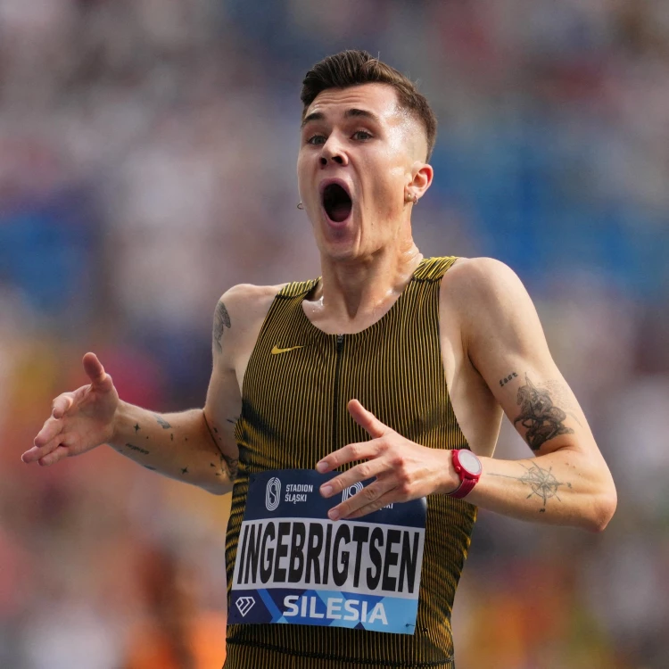 Imagen relacionada de jakob ingebrigtsen record milla indoor