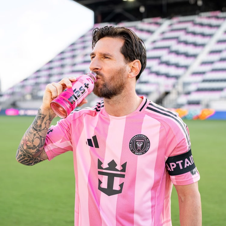 Imagen relacionada de lionel messi bebida patrocinador inter miami