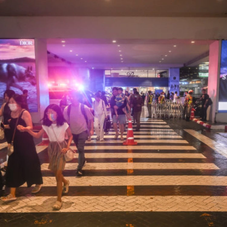 Imagen relacionada de tiroteo en centro comercial bangkok