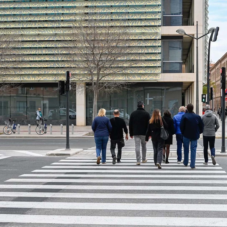 Imagen relacionada de valencia accesibilidad semaforos paradas mejoradas