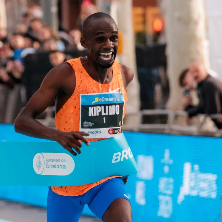 Imagen relacionada de kiplimo record media maraton barcelona