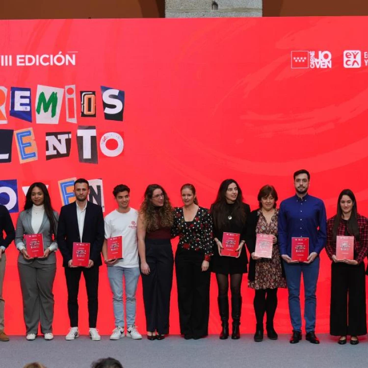 Imagen relacionada de premios talento joven madrid superacion solidaridad