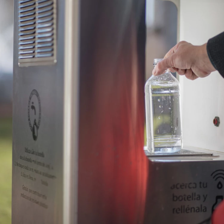 Imagen relacionada de valencia instalara 21 nuevas fuentes refrigeradas en la ciudad