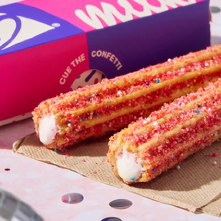 Imagen relacionada de taco bell churros cumpleanos