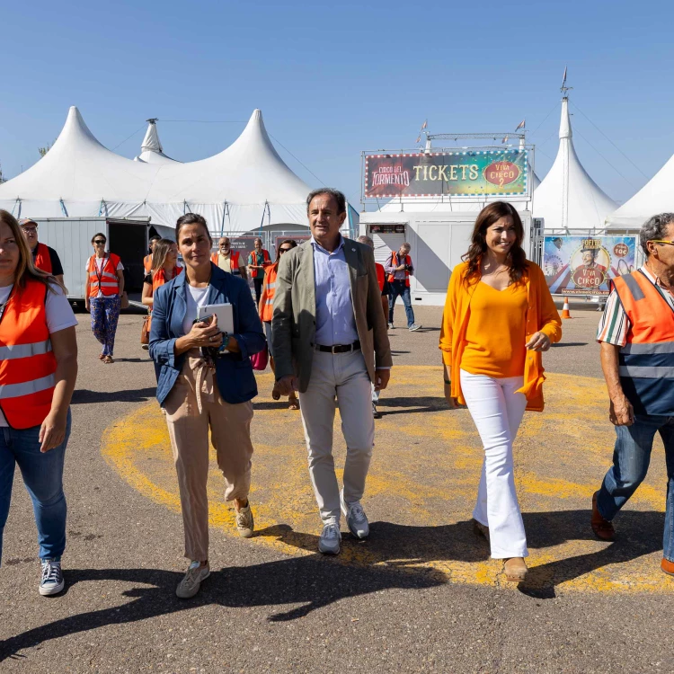 Imagen relacionada de fiestas del pilar zaragoza servicios transporte