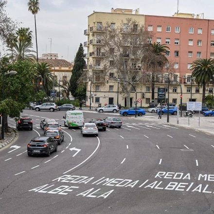 Imagen relacionada de mejoras viales valencia seguridad peatones ciclistas