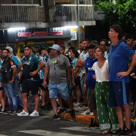 Imagen relacionada de desafios calendario futbol argentino transporte hinchas