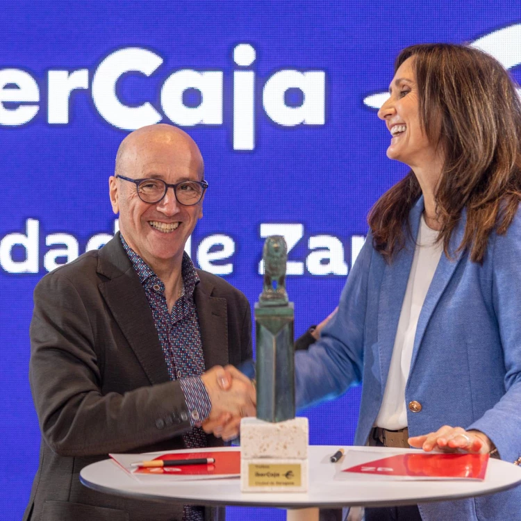 Imagen relacionada de trofeos ibercaja zaragoza 2025