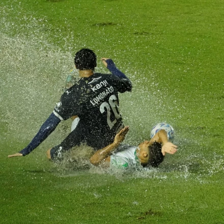 Imagen relacionada de liga profesional tres partidos lluvias