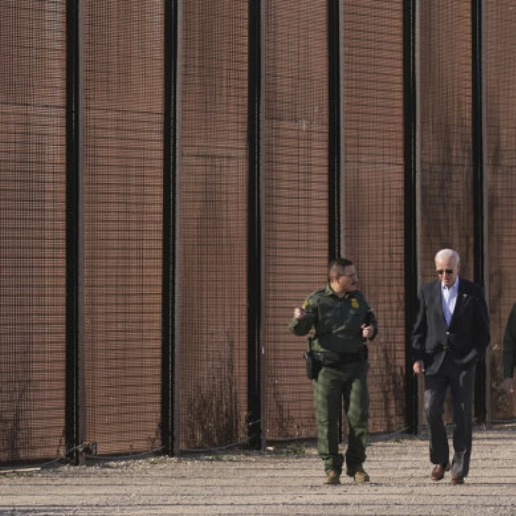 Imagen relacionada de biden no cumple promesa construccion muro frontera mexico